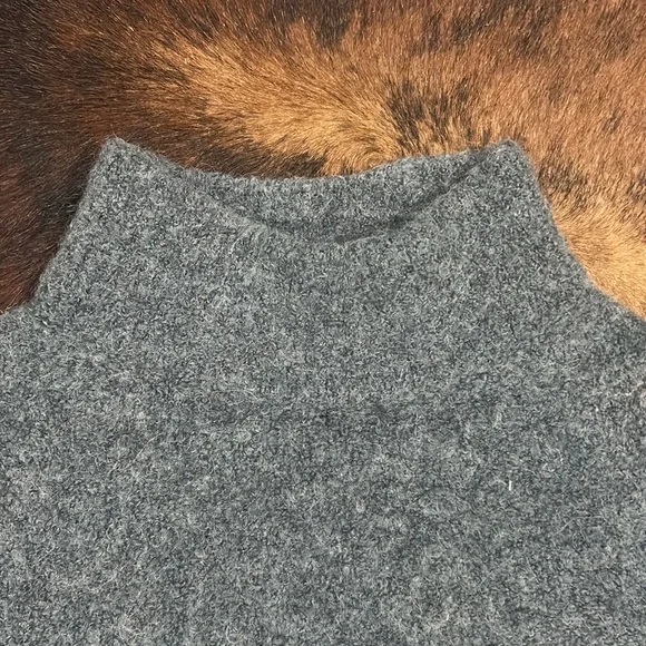 Sleeping on Snow Anthropologie Alpaca/Wool/Mohair Blend Floral Yarn Sweater - Picture 7 of 11